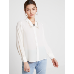 Chemise Blanche Ornée de Perles