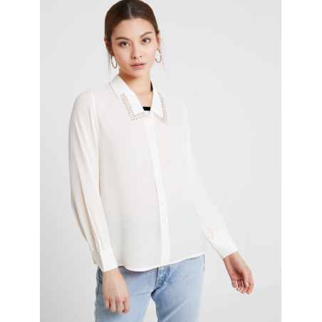 Chemise Blanche Ornée de Perles